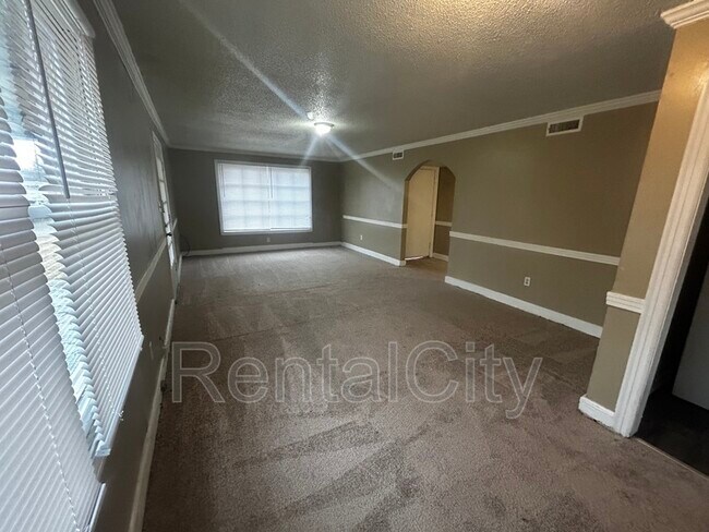 Foto del edificio - 1108 Warren St