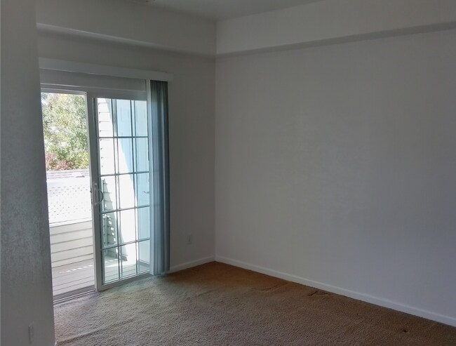 Building Photo - 623 Canyon Vista Way