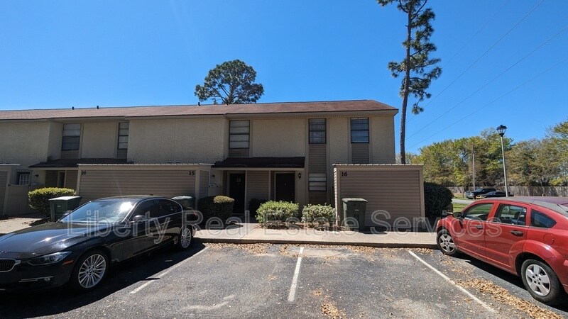 Primary Photo - 901 Olmstead Dr