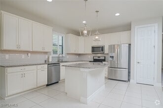 Building Photo - 15720 Angelica Dr