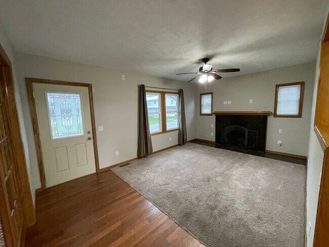 Foto del edificio - Great 3 Bed, 3 Bath house.