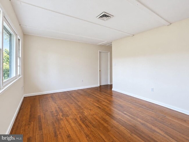 Building Photo - 8614 Linton Hall Rd