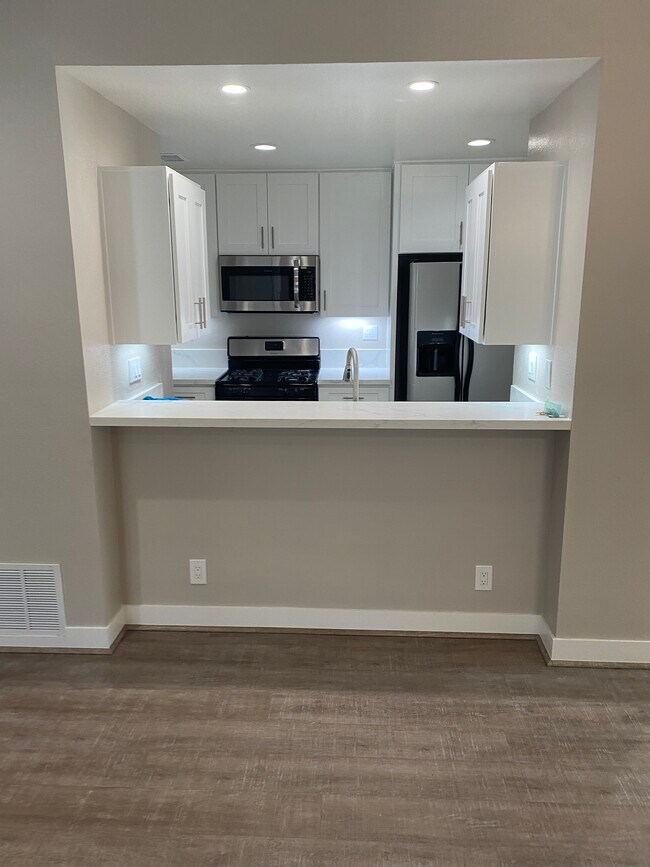 Living Area - 2304 Archwood Ln