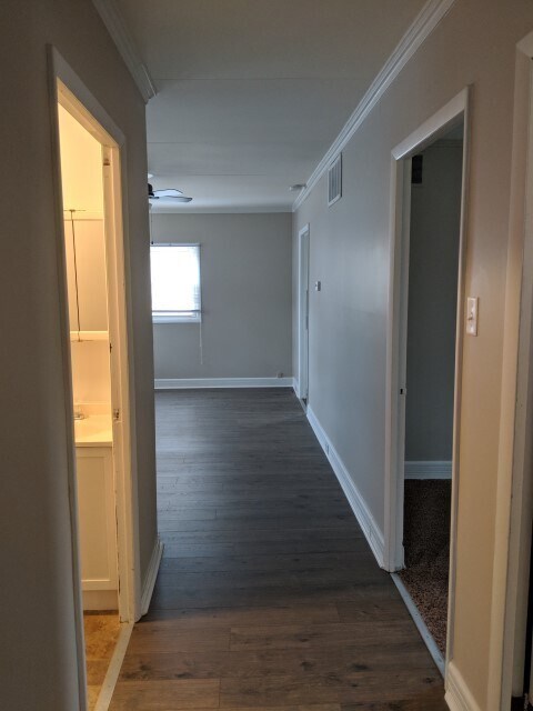 Foto del edificio - 210 E 11th St
