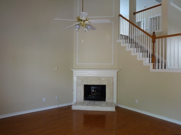 Foto del edificio - 6012 Portridge Drive