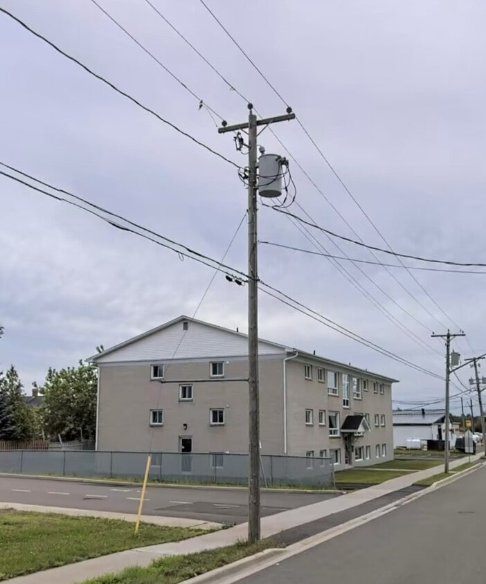 Building Photo - 21 Verdun St