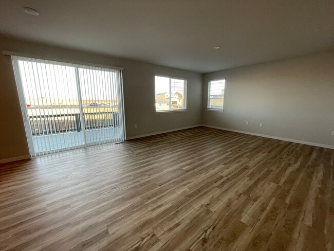 Building Photo - 1361 Brookfield Pl