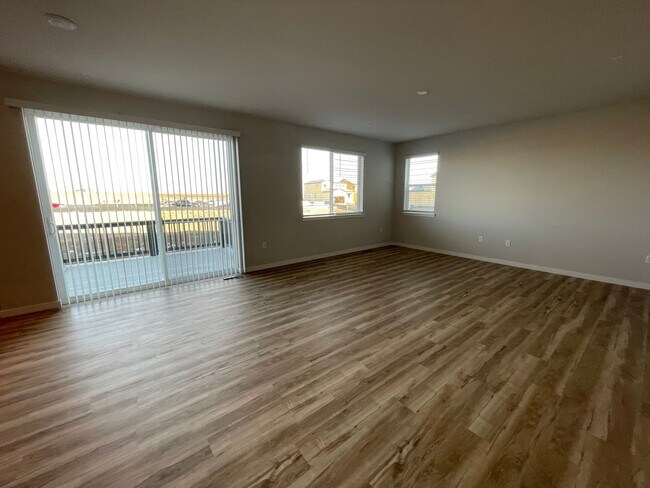 Foto del edificio - Charming 3b/3b New Build In Erie- Available NOW!