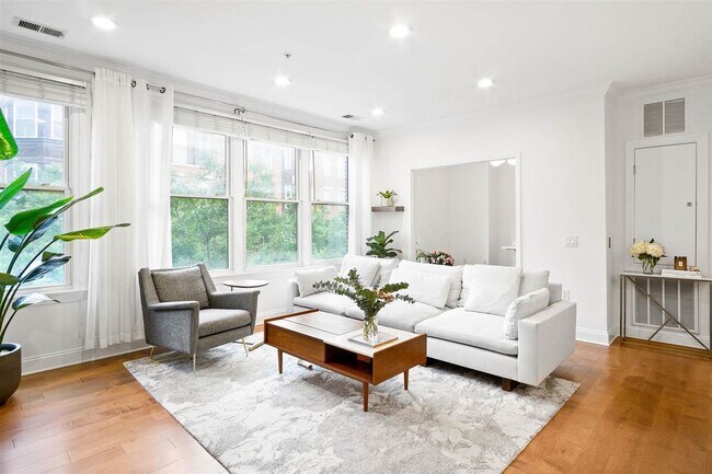 Foto del edificio - 126 Dudley St