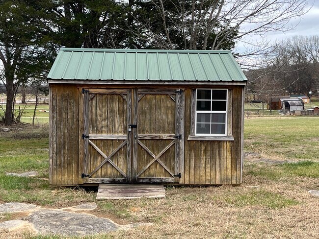 Extra storage - 542 Rogers Ln
