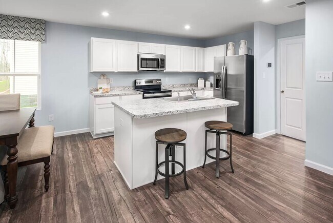 Foto del edificio - Prior Model Home Available For Rent