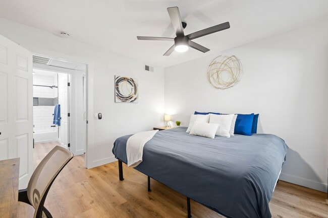 Foto del edificio - 6314 Friars Rd