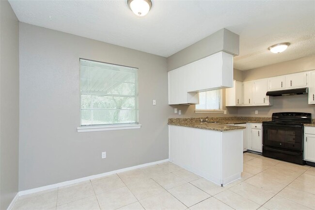 Building Photo - 23630 Wintergate Dr