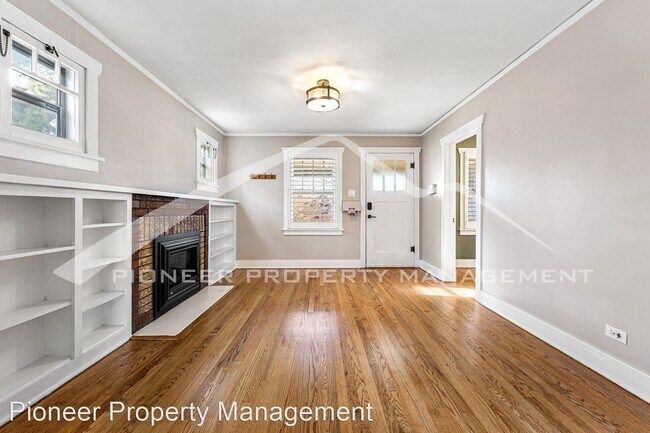 Foto del edificio - 3 br, 2 bath House - 3624 Newton St
