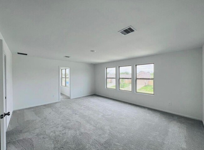 Building Photo - 17738 Grv Hl Dr