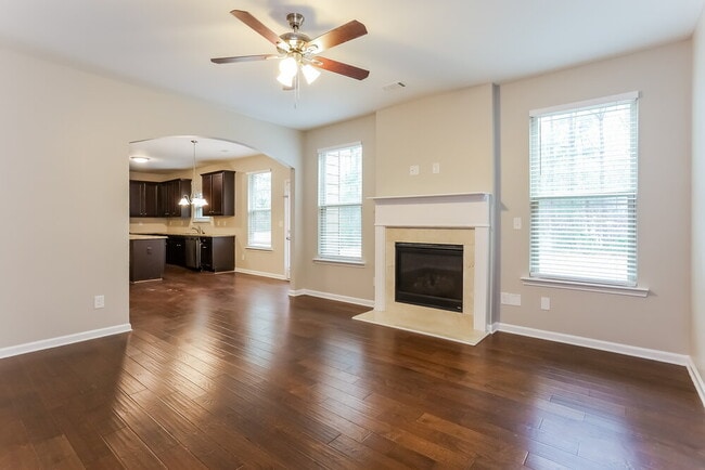 Building Photo - 677 Rockingham Dr