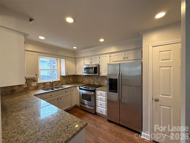 Foto del edificio - 815 Lexington Ave