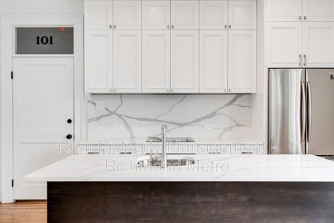 Foto del edificio - 2025 Monument Ave