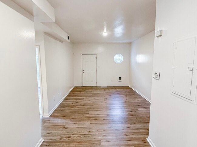 Foto del edificio - 2468 Spring St NW