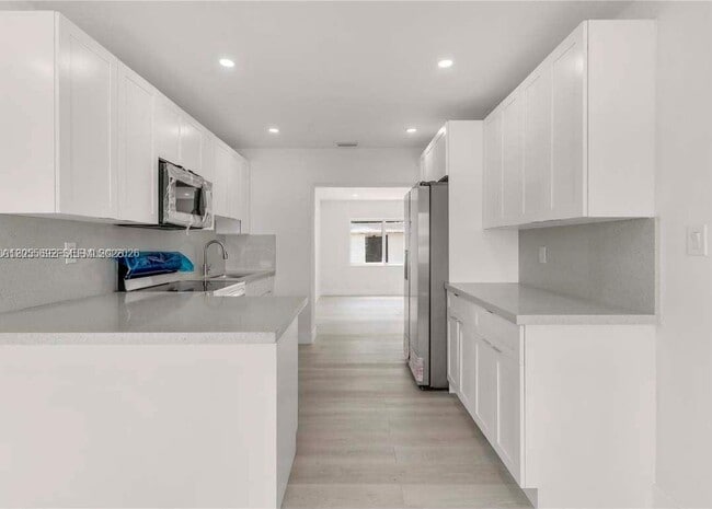 Building Photo - 1380 SW 8th St