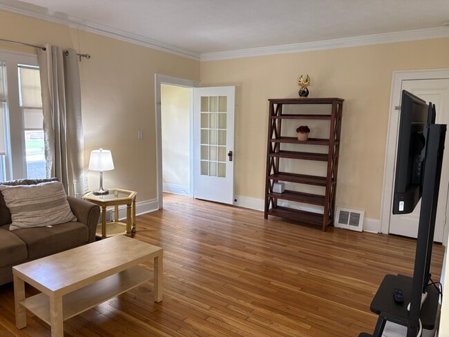 Living Room - 2211 Eldred Ave