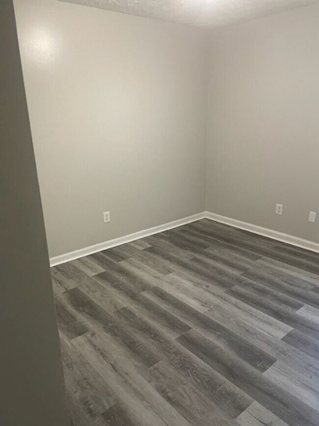 Foto del edificio - 3124 Pawnee Dr