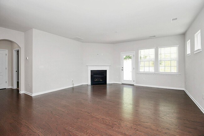 Building Photo - 14527 Murfield Ct