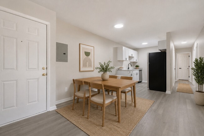 Building Photo - Lakeview Apartments