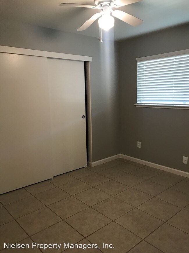 Foto del edificio - 2505-2523 Sierra Blvd