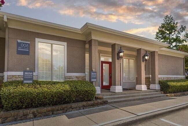 Foto del edificio - 500 S Interstate 35