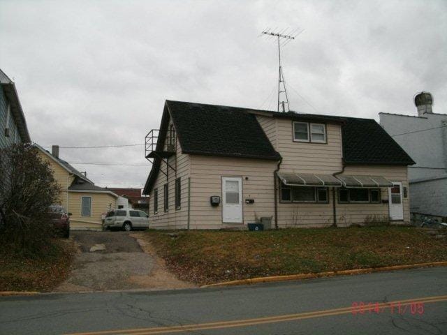 Building Photo - 115 Main St W