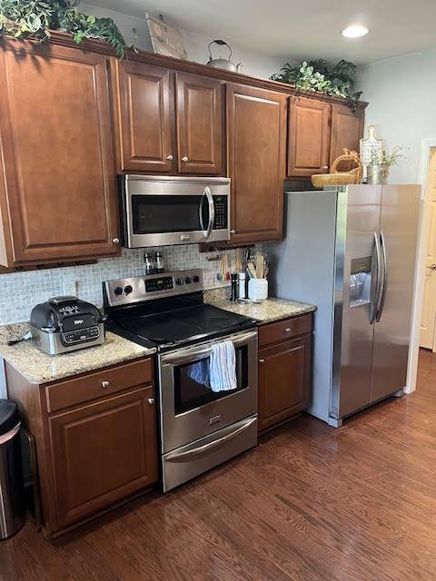 Foto del edificio - 30 Yadkin Rd