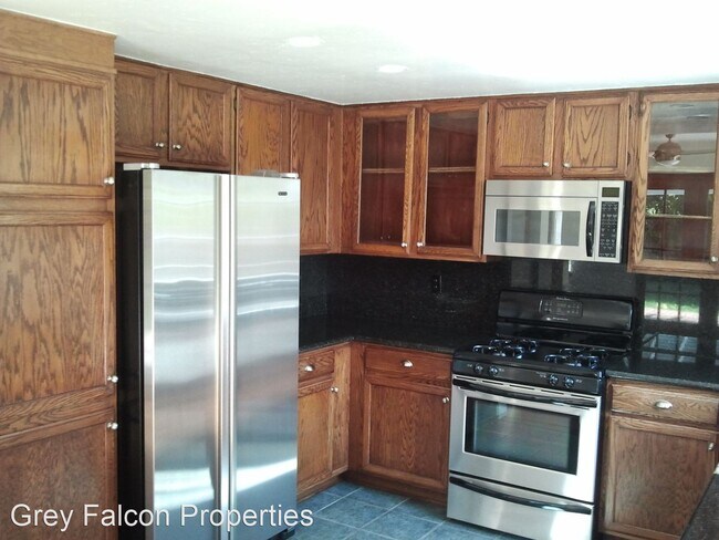 Building Photo - 3 br, 2 bath House - 1751 Rue De La Mer