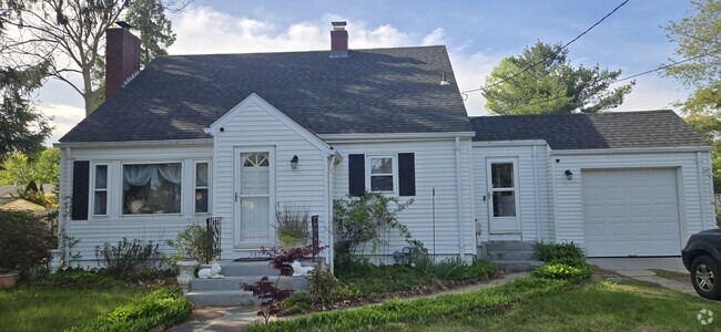 Building Photo - 787 Sandy Ln