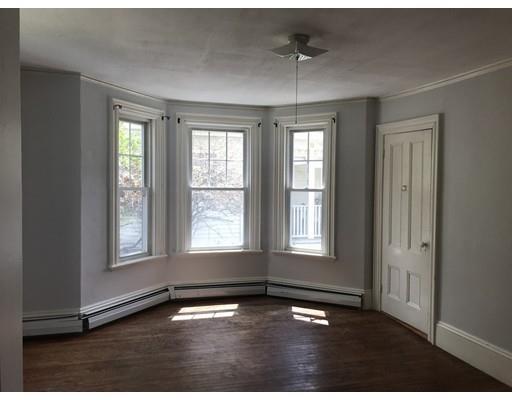 Building Photo - 40 Central St