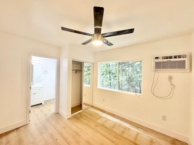 Foto del edificio - 3522 Bellevue Ave