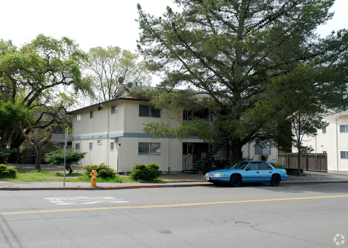 Foto del edificio - 462 March Ave