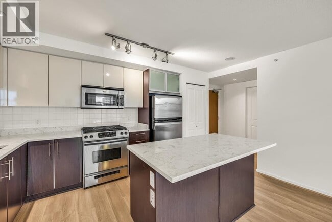 Building Photo - 2289 Yukon Crescent