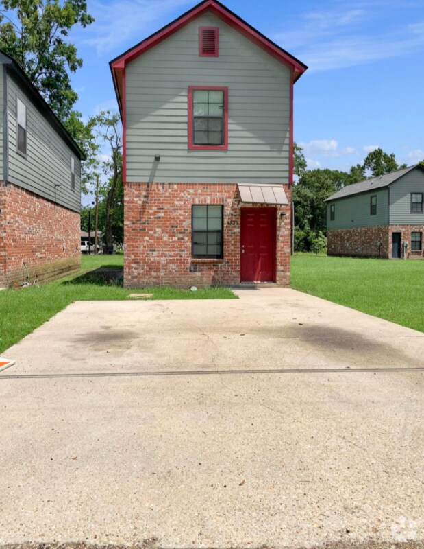 Fortune Apartments for Rent with Washer & Dryer Baton Rouge, LA 1
