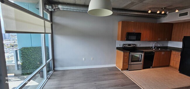Building Photo - DOWNTOWN SAN DIEGO East Village - Smart Co...