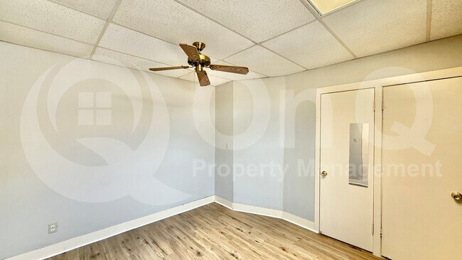 Foto del edificio - 901 N Arbor Ave