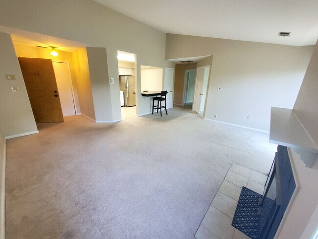 Building Photo - Condominium living at its finest! Updated,...
