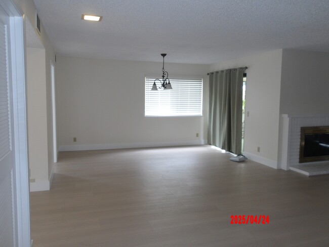 Foto del edificio - 8505 Grenache Ct