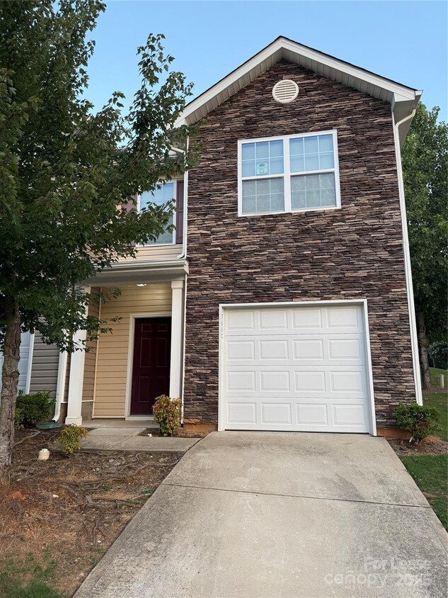 Foto principal - 7602 Galvin St