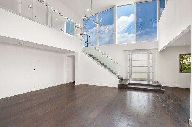 Building Photo - 12041 Huston St