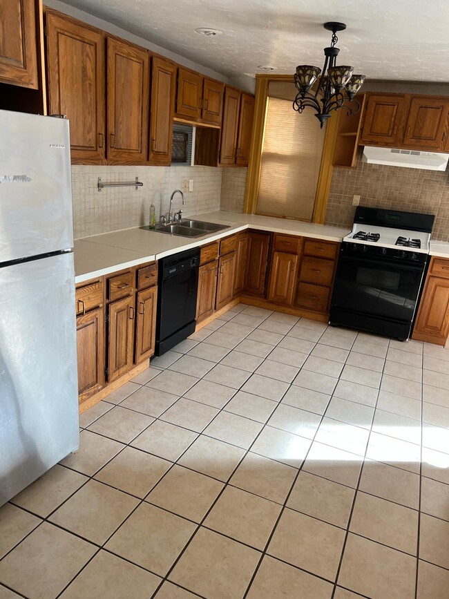 Building Photo - 518 Washington Ave