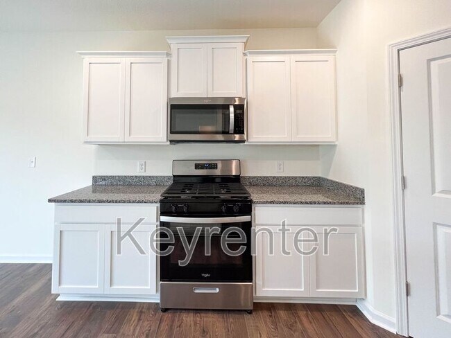 Foto del edificio - 125 Smt Rdg Ln