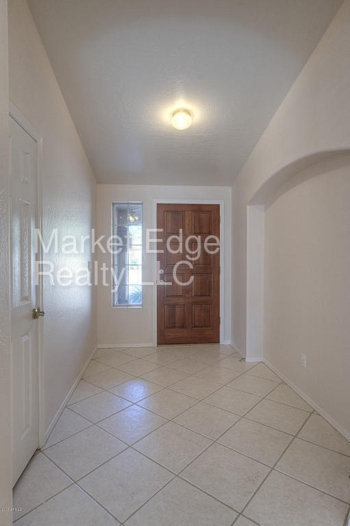 Foto del edificio - House at 48th St/Warner! JOIN THE WAITLIST!