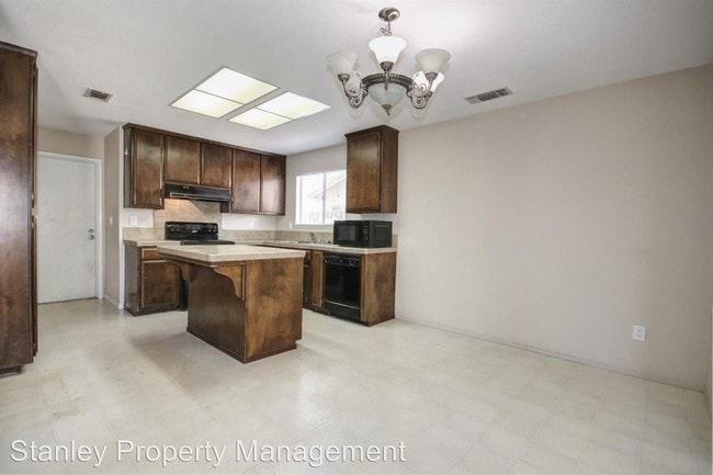 Building Photo - 3 br, 2 bath House - 8661 Banff Vista Way