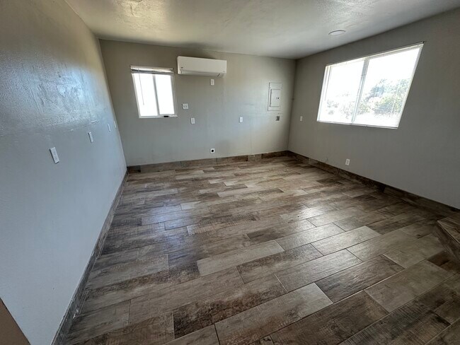 Foto del edificio - 1431 Tierra del Sol Rd